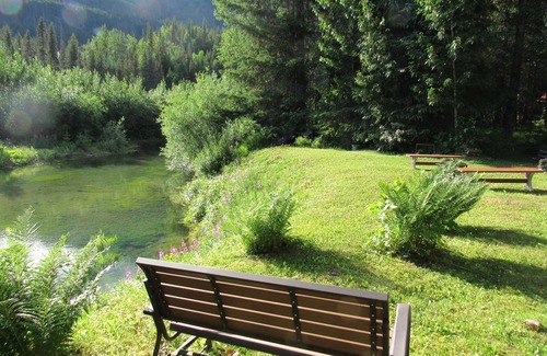 Crown Point Cabaña | Una suite privada junto al río, escondida en las montañas, a solo 30 minutos de Seward