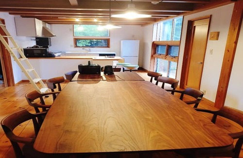 Takayama Casa | A private, wood-filled vacation villa nestled in the forests of Hida Takayama.