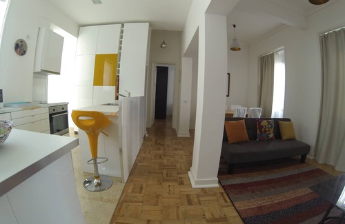 Santo Antonio Apartamento | Una ubicación privilegiada en un apartamento superior.