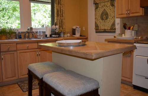 Greater Belhaven Casa | A Queen Ann style Victorian home in historic Belhaven neighborhood.