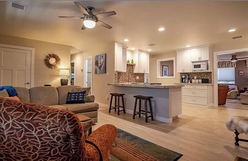Prescott Casa | A Quick 5 Minute Drive to the Square!