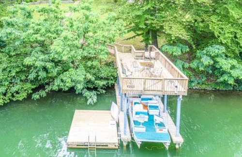 Moneta Casa | A Quiet Cove