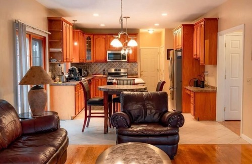 Ware Casa | A Quiet, Spacious and Private 4 Bedroom house for family reunion and getaway.