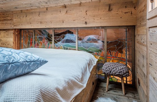 Conthey Chalet De Esquí | A real corner of paradise in the magnificent Derborence, Switzerland.