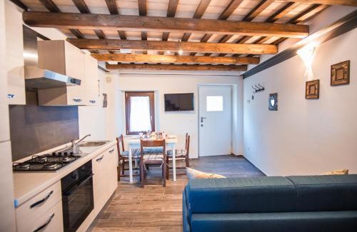 Fiorenzuola di Focara Casa | A refuge in the Fortress