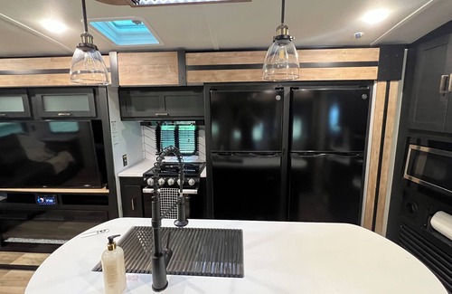 Buford Casa | A relaxing night for the business traveler or a romantic night for 2.
