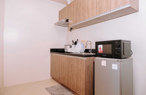 Mandurriao Condominio | A Relaxing Poolside Stay