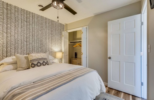 Elizabethton Condominio | "A River Runs Near It" 3 Bedroom Newly Renovated Condo