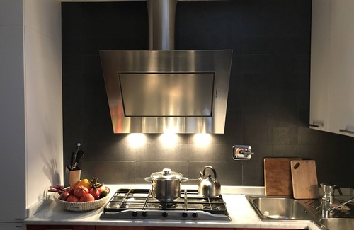 Sanremo Apartamento | Apartamento en villa del siglo XIX con vista al mar, con estacionamiento privado, wifi gratis