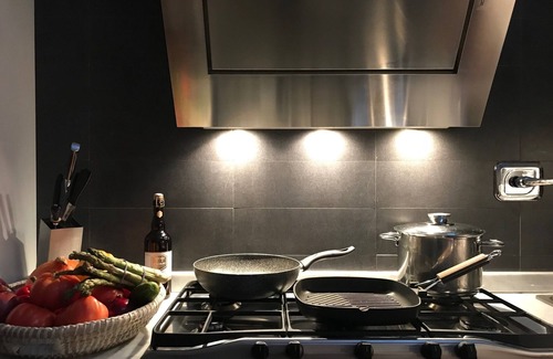 Sanremo Apartamento | Apartamento en villa del siglo XIX con vista al mar, con estacionamiento privado, wifi gratis