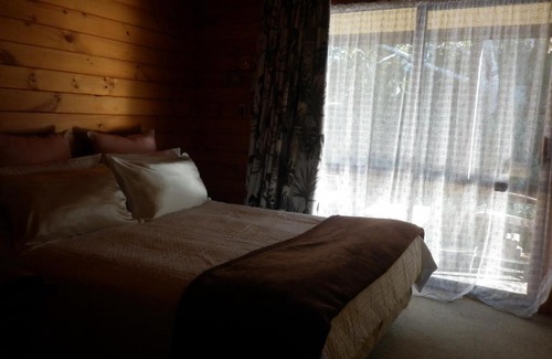 Paraparaumu Beach Casa | A room 5 minutes' walk to the beach