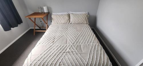 Upper Hutt Casa | A room in a homestay - Upper Hutt