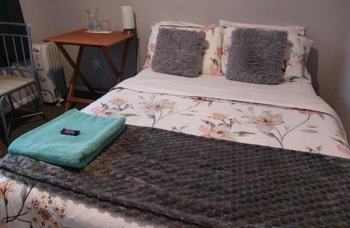 Upper Hutt Casa | A room in a homestay - Upper Hutt