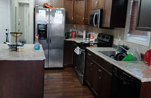 Spruce Grove Casa | A roome in a house in Spruce Grove, Alberta