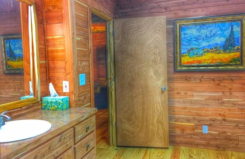Dripping Springs Cabina | UN PARAÍSO DE CABINA RÚSTICA EN RANCHO DE REIMERS JUNTO A LA PISCINA DE HAMILTON