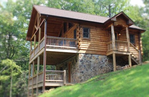 Stanardsville Cabina | Un rústico-chic Cabin Hideaway en la puerta del Parque Nacional Shenandoah