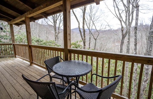 Todd Casa | A Rustic Hideaway