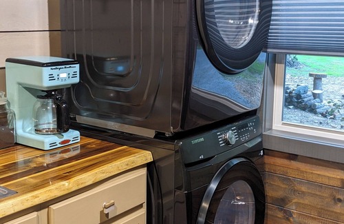 Goreville Cabina | A secluded 1-bedroom cabin in the Shawnee National Forest at the Lake of Egypt.