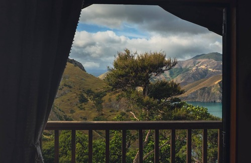 Nelson Region Cabina | A secluded hut with breathtaking ocean views