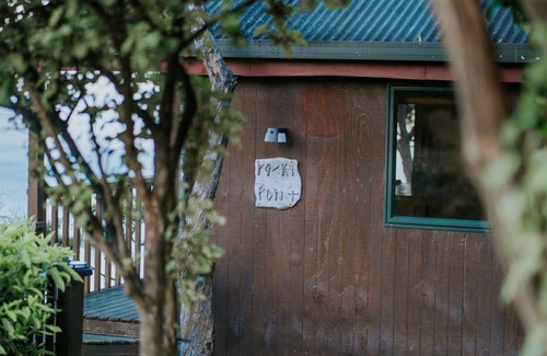 Nelson Region Cabina | A secluded hut with breathtaking ocean views