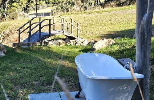 Nelson Region Cabaña | A secluded island getaway with privacy and rural views