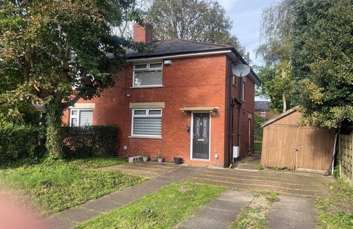 Radcliffe Casa | A Secure 3 bedroom family