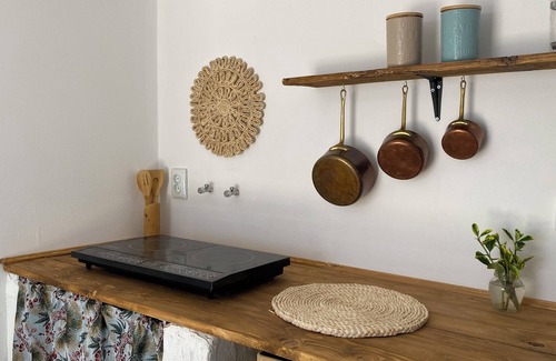 Spring Cabaña | A Serene Escape: Your Cozy Cottage Oasis