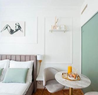 Stare Mesto Apartamento | A serene flat in a castle!