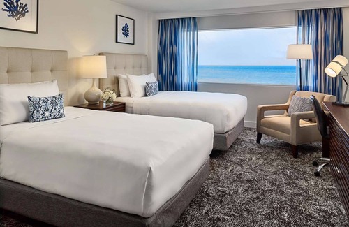 East Fort Lauderdale Hotel | A short drive from Pompano Beach! 3 Ocean View Accommodation! Parking, Pool!