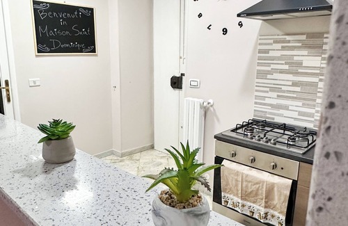 Molfetta Apartamento | A short walk from the port of Molfetta, Family apartment with sea view.