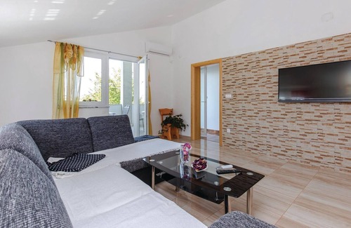 Ledenice Casa | Alojamiento de 4 habitaciones en Ledenice