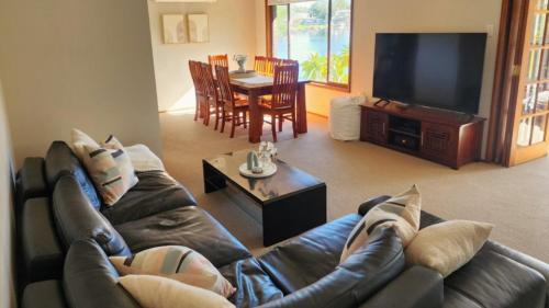 Sussex Inlet Casa | A Slice Of Paradise