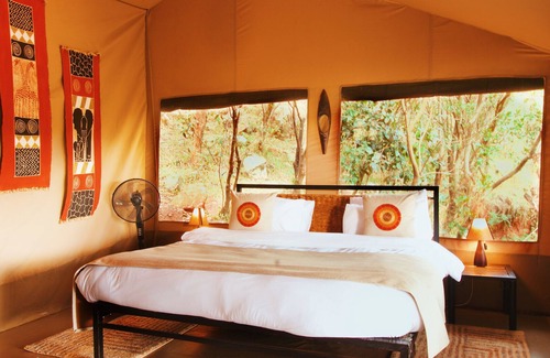 Mara North Conservancy Cabina | A small boutique camp on the banks of the Mara River!