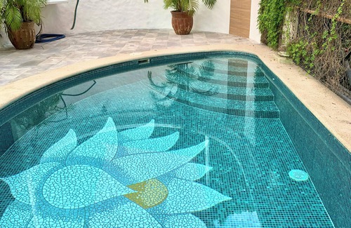 Valle Pura Vida Apartamento | 2 cuartos, piscina, cerca enorme, parqueo