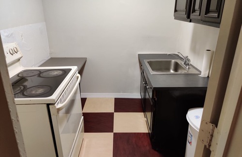 Randallstown Casa | A spacious furnished 1bdr basement apartment.