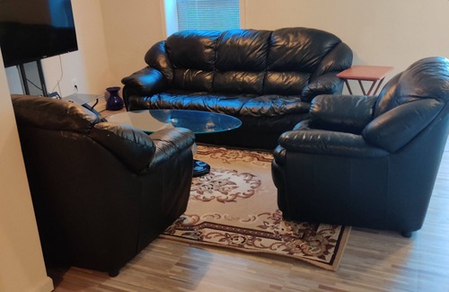 Randallstown Casa | A spacious furnished 1bdr basement apartment.