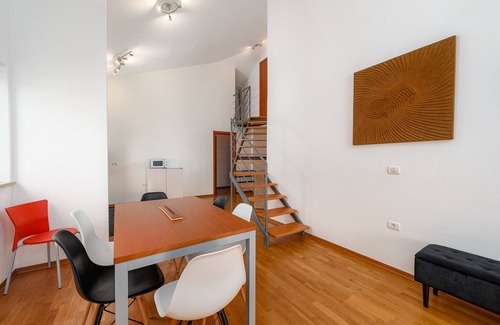 Basanija Apartamento | A spacious three bedroom apartment with sea view