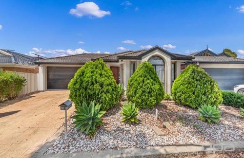 Caroline Springs Casa | A spacious Vacation Home nearby Melbourne Airport