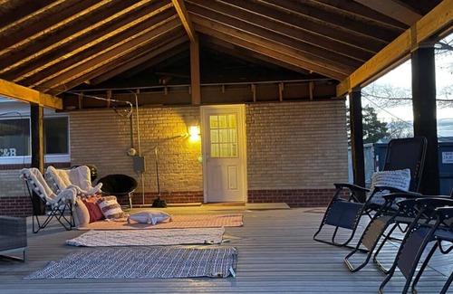 Pueblo Apartamento | A Sparkling One-bed APT in a Friendly Neighborhood, Close to all Amenities!