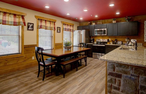 Gatlinburg Chalet De Esquí | A Splash Of Blue