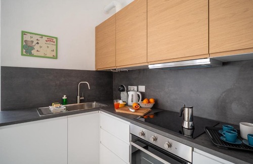 Arma di Taggia Apartamento | A step from the Beach - Roomy Apt with Sea Glimpse