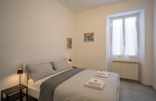 Arma di Taggia Apartamento | A step from the Beach - Roomy Apt with Sea Glimpse
