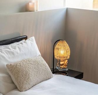 Glenelg South Apartamento | A Stone's Throw - Cafes, Parking, WiFi