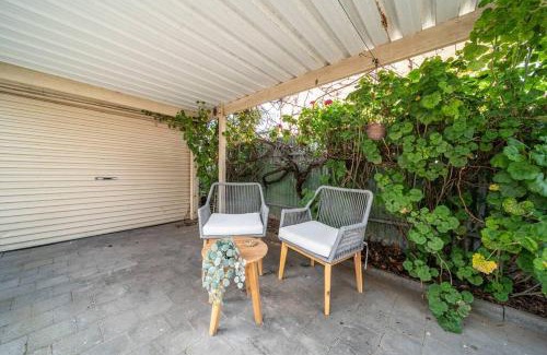 Glenelg South Apartamento | A Stone's Throw - Cafes, Parking, WiFi