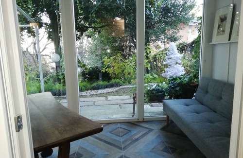 Borgo Po Apartamento | A stone's throw from the center, charming, with garden