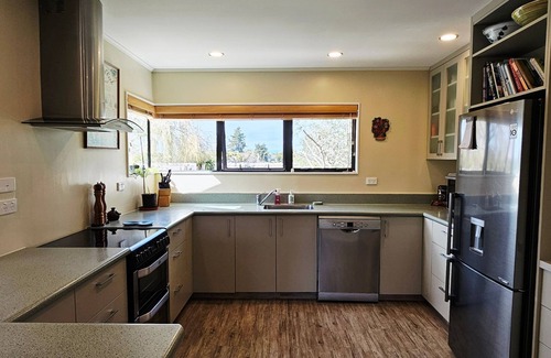 Mapua Casa | A stunning large family home, perfect for two families travelling together, space for everyone.