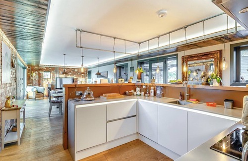 Faversham Cabaña | 2 bedroom accommodation in Faversham