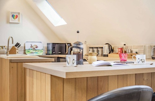 Bourton-on-the-Water Cabaña | A stylish dog friendly holiday cottage in the Cotswolds - Rainbow Barns