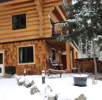 Sun Peaks Cama Y Desayuno | A Suite Retreat - Beyond Bed & Breakfast