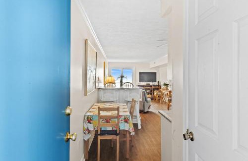 North Myrtle Beach Apartamento | A Summer Place Unit B8 is Small Dog Friendly and oceanfront in Cherry Grove